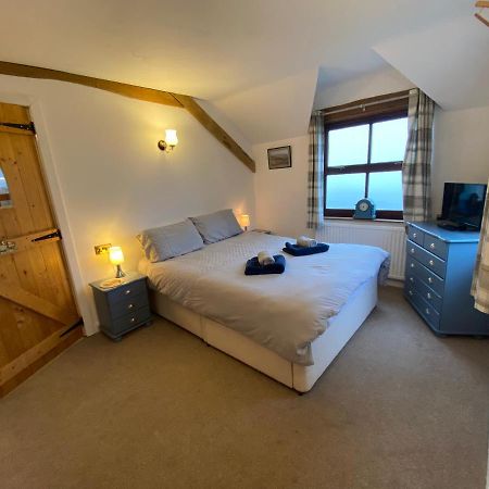 Beautiful Secluded Farmhouse With Hot Tub Villa Barmouth Dış mekan fotoğraf