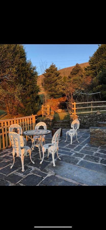 Beautiful Secluded Farmhouse With Hot Tub Villa Barmouth Dış mekan fotoğraf