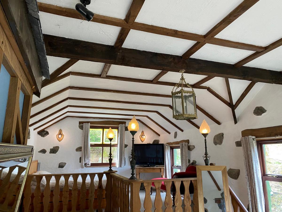Beautiful Secluded Farmhouse With Hot Tub Villa Barmouth Dış mekan fotoğraf