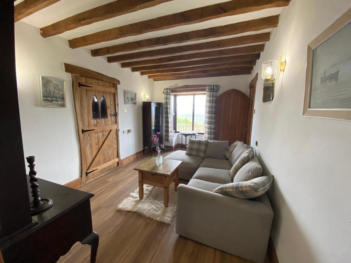 Beautiful Secluded Farmhouse With Hot Tub Villa Barmouth Dış mekan fotoğraf