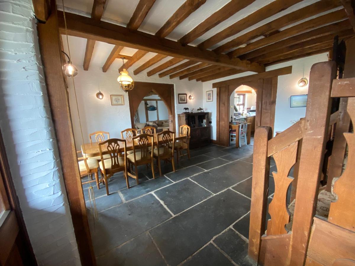Beautiful Secluded Farmhouse With Hot Tub Villa Barmouth Dış mekan fotoğraf